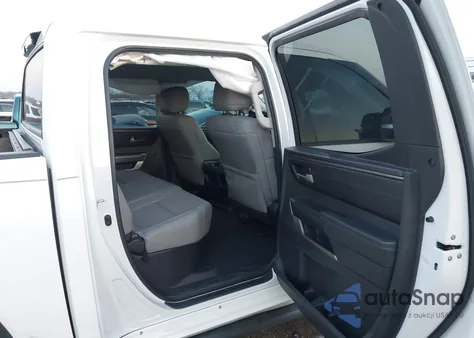 2022 Toyota Tundra Sr5 из США, поврежденный, VIN 5TFLA5AB9NX018194